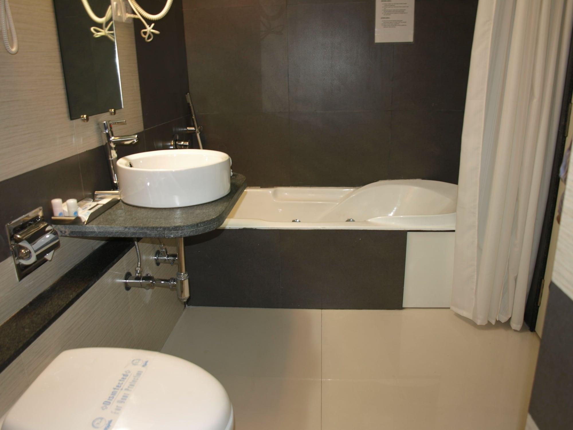 Kapila Business Hotel Πούνε Εξωτερικό φωτογραφία