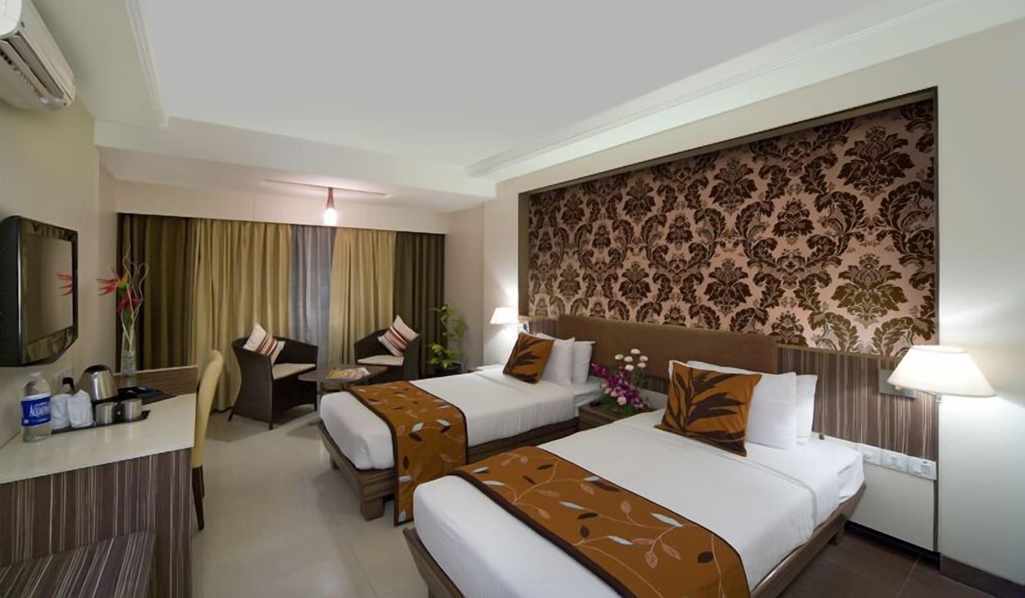 Kapila Business Hotel Πούνε Εξωτερικό φωτογραφία