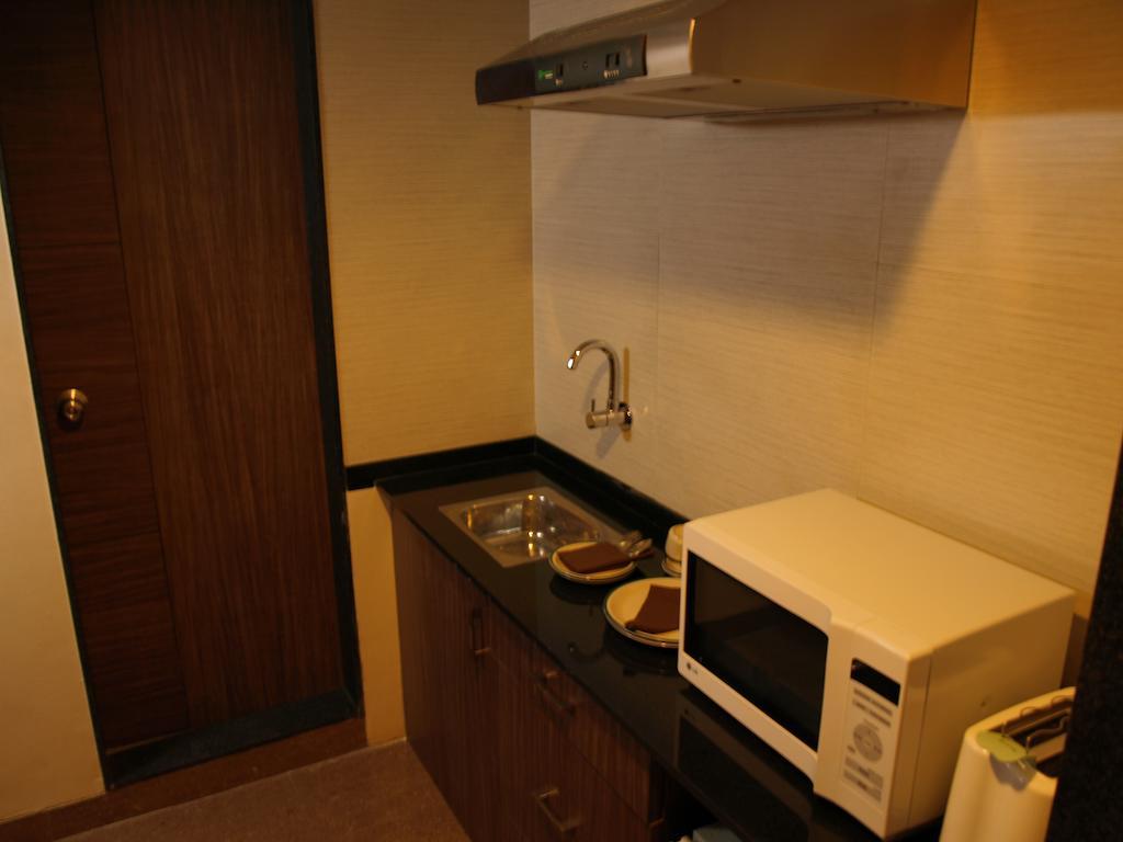 Kapila Business Hotel Πούνε Εξωτερικό φωτογραφία