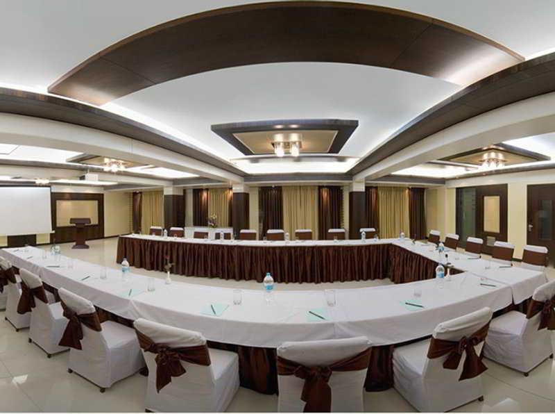 Kapila Business Hotel Πούνε Εξωτερικό φωτογραφία