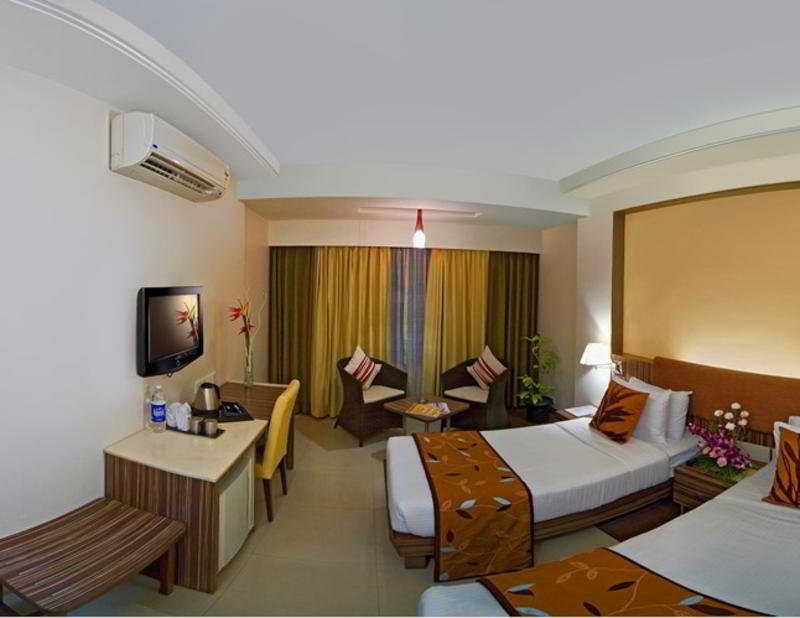 Kapila Business Hotel Πούνε Εξωτερικό φωτογραφία