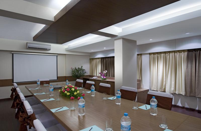 Kapila Business Hotel Πούνε Εξωτερικό φωτογραφία