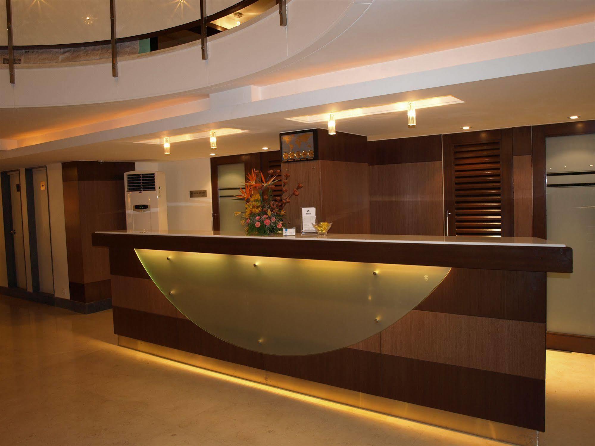 Kapila Business Hotel Πούνε Εξωτερικό φωτογραφία